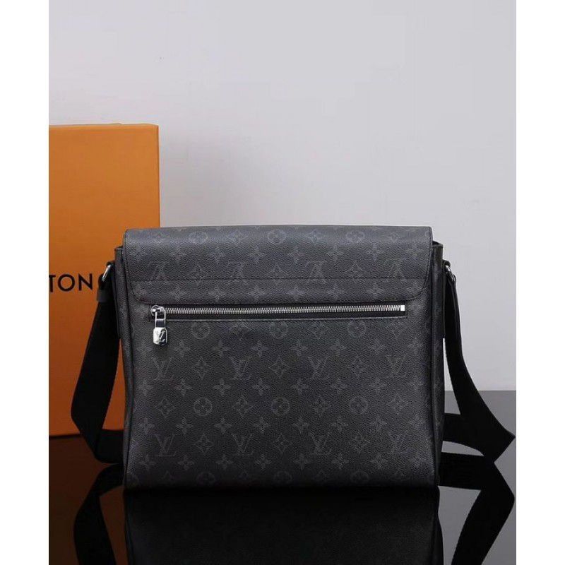 District MM M44001 Black