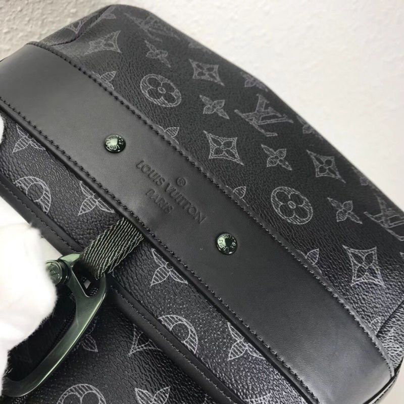 Discovery Backpack Monogram Eclipse M43694