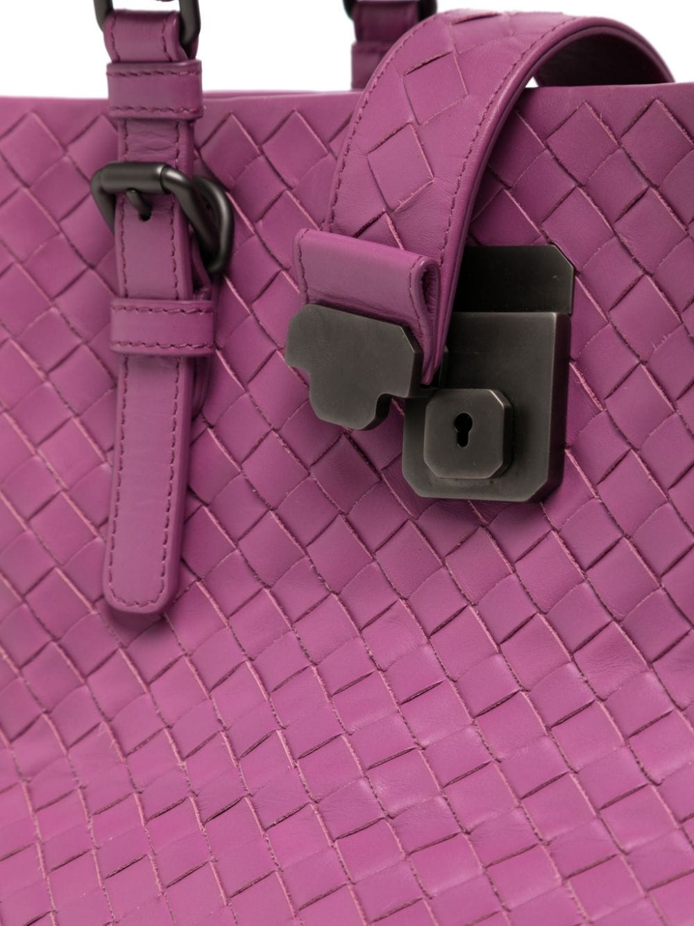Bo*te*ga ve*ne*ta   roma handbag