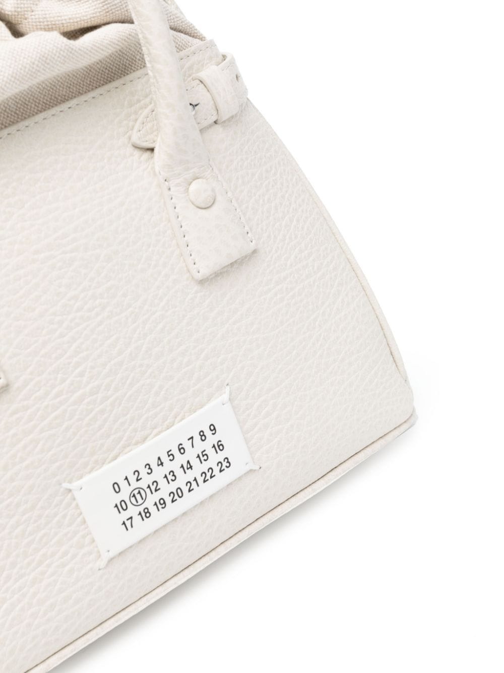 ma*s*n Ma*i*la 5ac drawstring mini bag