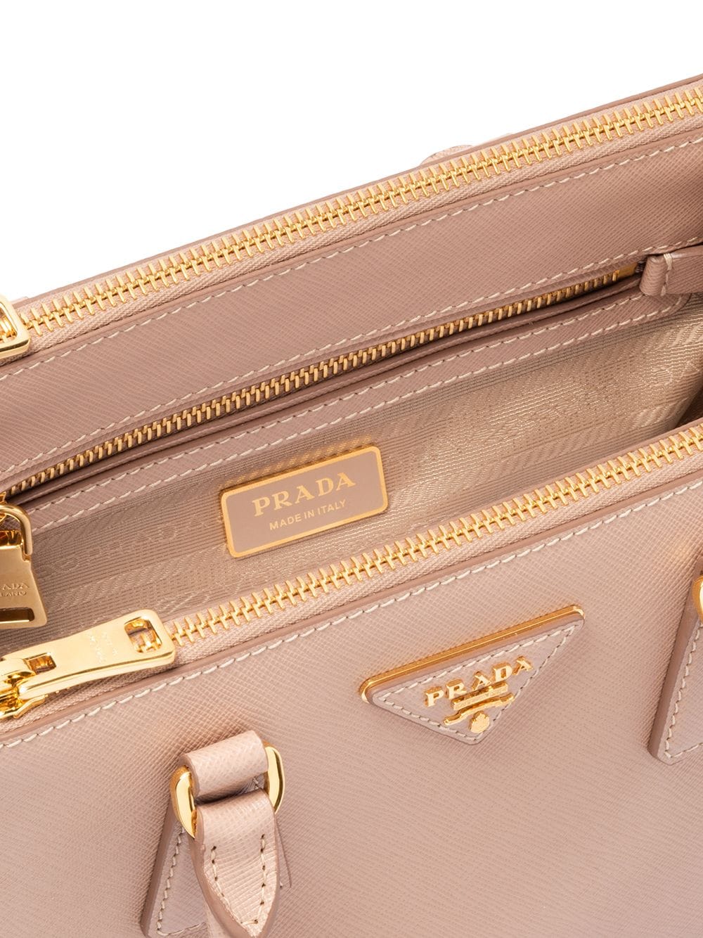 Pra*a galleria bag